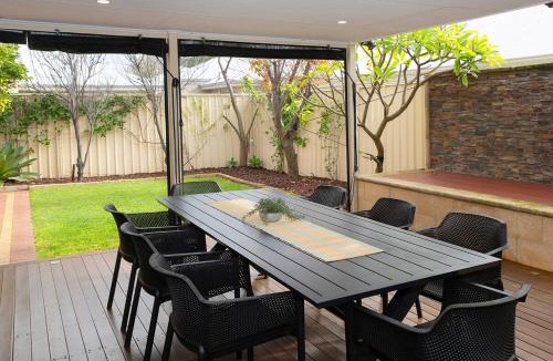 Busselton House | Town Central Entertainers Delight