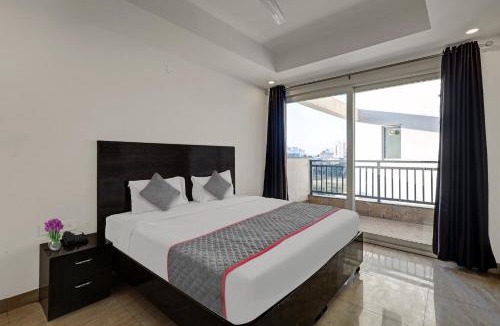 DLF Phase 5 Hotel | Townhouse Tipsyy Near Bestech Central Square Mall