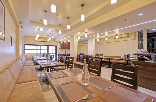 Vadodara Resort | Townhouse Vadodara Railway Station Road Formerly Hotel Raajpath