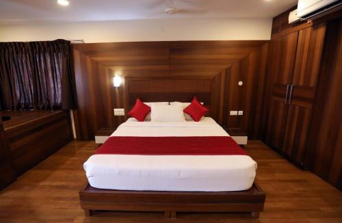 Adyar Hotel | Traders Hotel - Kankanady, Mangalore