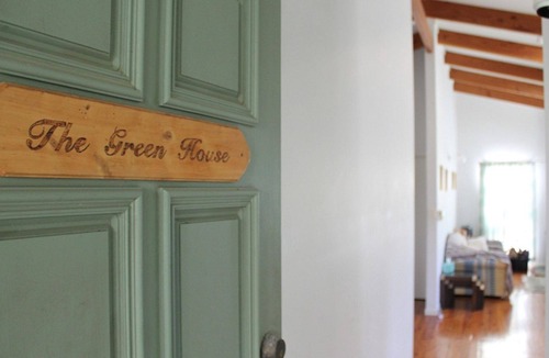 Rosedale Cottage | Tranquil Bay South Rosedale - The Green House awaits you.
