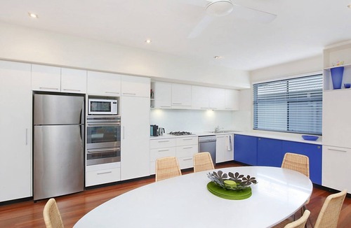 Killcare House | Tranquil Beachside Escape by HolidayCo.