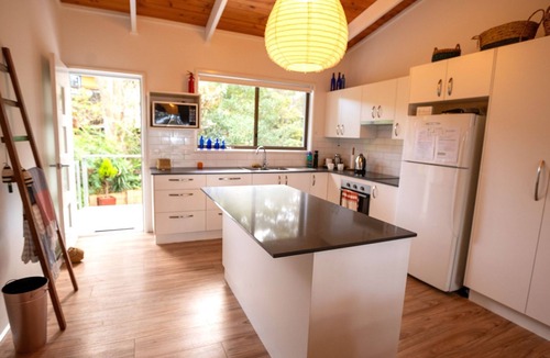 Long Beach House | Tranquil Karana Escape