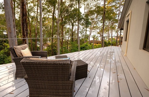 Long Beach House | Tranquil Karana Escape