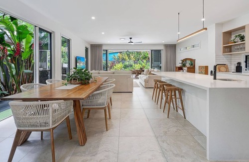 Moffat Beach House | Tranquil Palms Pet-Friendly Near Moffat Beach