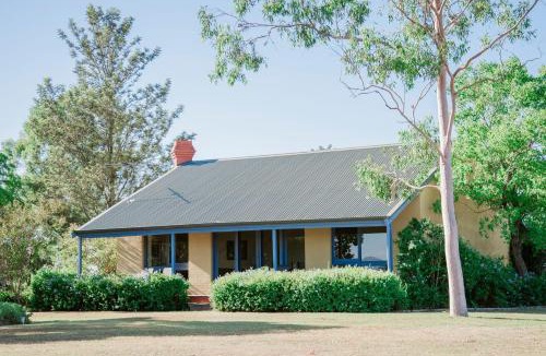 Luskintyre House | Tranquil Vale Vineyard
