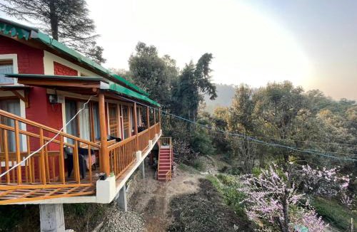 Kaul House | Tranquil View Cottage by Nature Nests