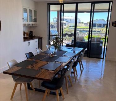 Wallaroo Apartment | Tranquility By The Beach Wallaroo