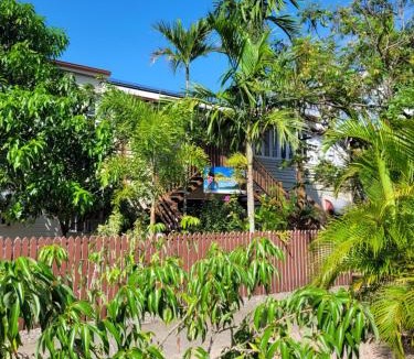 Parramatta Park Hostel | Travellers Paradise