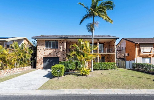 Yamba House | Tree Views - Oceanstays