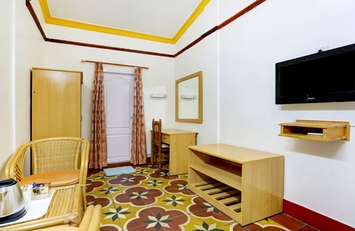 Kandal Hotel | Treebo Atithi Bhavan, 1 Km From Ooty Lake