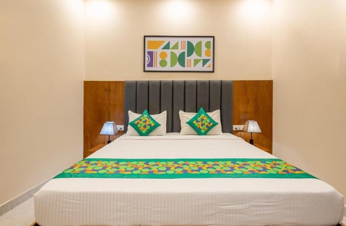 Shahjahanpur Hotel | Treebo Ayodhya Grand