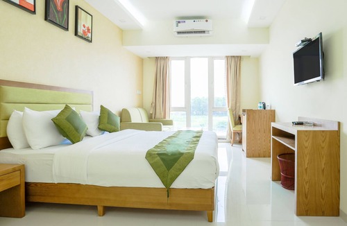 Bommasandra Hotel | Treebo The Galaxy Bommasandra