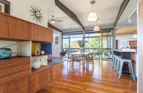 Eagle Bay House | TreeHaus I Private Properties