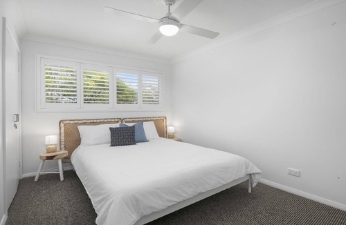 Copacabana House | TREEHOUSE ON OCEANO | WIFI , Tranquil Location | Accom Holidays