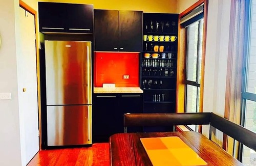 Silvan Apartment | Treetops apartment for 4 7 night discounts