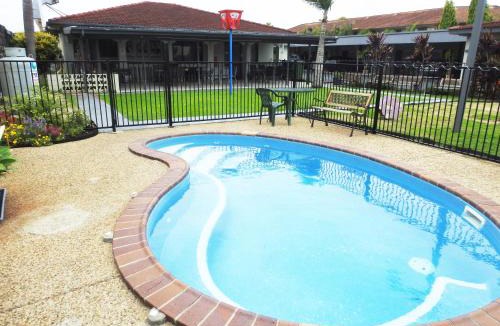 West Mackay Hotel | Tropic Coast Motel