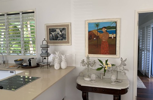 Mission Beach House | Tropical beach villa