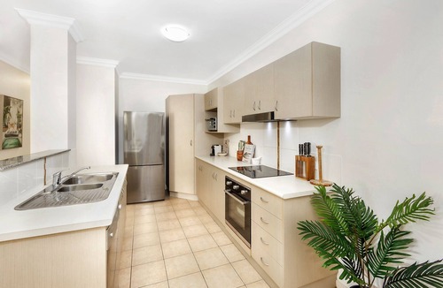 Clifton Beach Apartment | Tropical Oasis- Modern 3 bedroom apartment