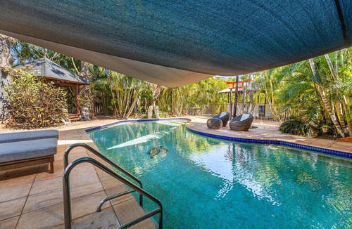 Cable Beach House | Tropical Pearl 4 Bed 3 Bath, Resort Style Pool STRA6726I1AG7DIQ