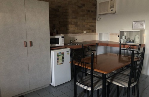 Parkhurst Hotel | True Blue Motor Inn