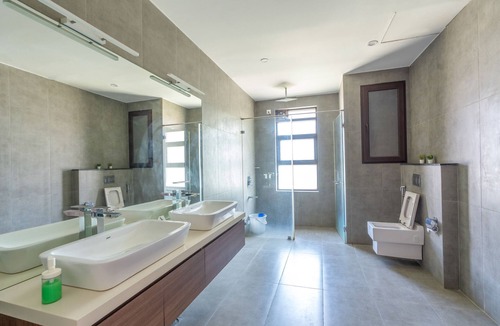 Vadanemelli Hotel | Truliv Villa LAGUNA