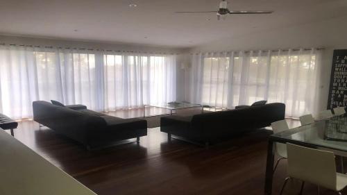 Tura Beach House | Turaroo