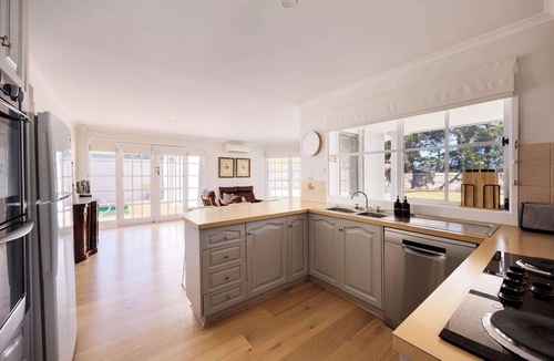 Merricks Beach House | Tusmore - Direct Beach Access, Pool, Spa, Gardens