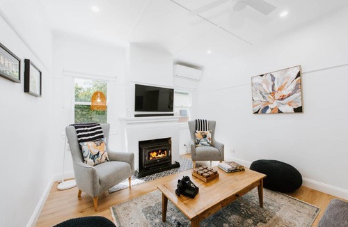 Central Mudgee House | Two Daughters Cottage - Refined Country Living