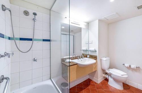 Darwin City Centre Apartment | Two Private Oceanview Suites with Resort Pool