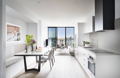 Melbourne Apartment | Tyrian Serviced Apartments - Albert Park Lake