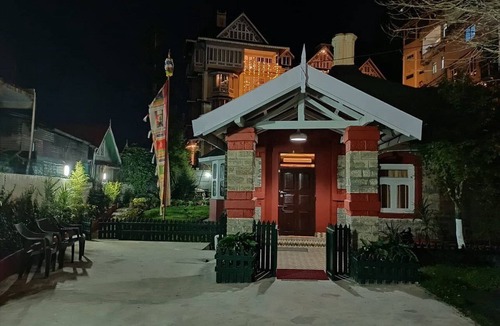 Darjeeling Villa | Udaan Cedar Cottage