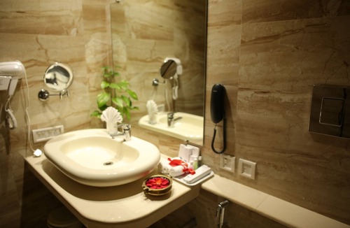 Kovalam Hotel | Uday Samudra Leisure Beach Hotel