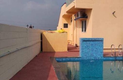 Tiruvallur Villa | UK Guest House Three-Bedroom Villa