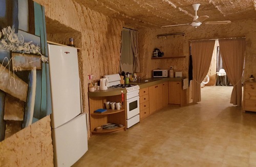 Coober Pedy Apartment | Undergound Gem - Apartment, unique experience, spacious, pet friendly