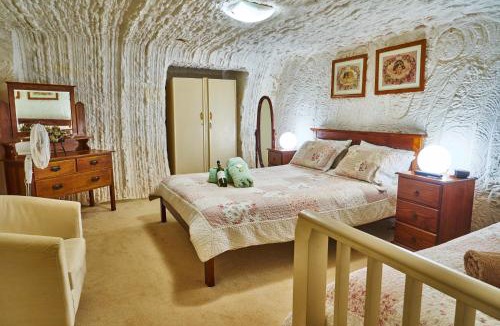 Coober Pedy Bed & Breakfast | Underground Bed & Breakfast