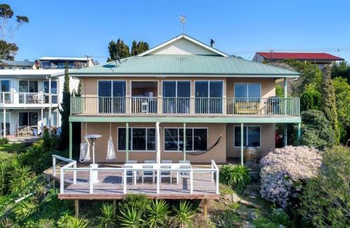 Encounter Bay House | Uninterrupted Views Encounter Bay - BYO Linen
