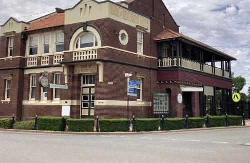 West Wyalong Apartment | Unique, charming heritage building in the heart of town.