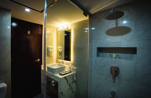Banani Hotel | Unique Regency Hotel Dhaka