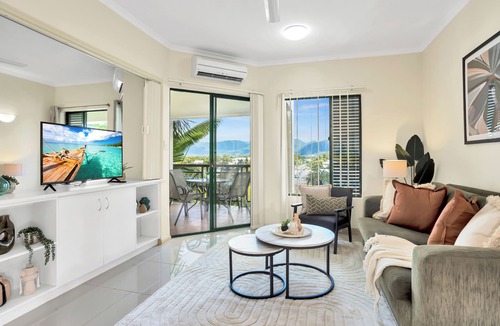 Cairns North Apartment | Unique Tropic Escape 444