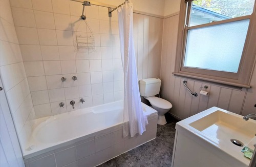Bright Cottage | Unit 1 - Two Bedroom - HomeAway