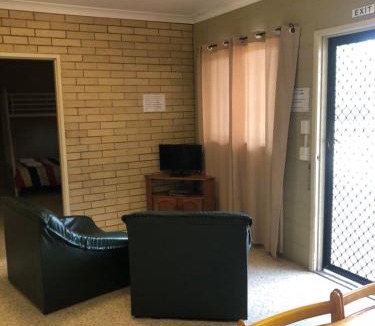 Emu Park Apartment | Unit 2 Pattison
