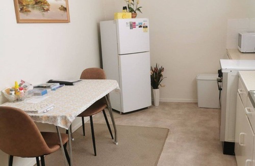 Kimba Apartment | Unit 4 - extra child bed