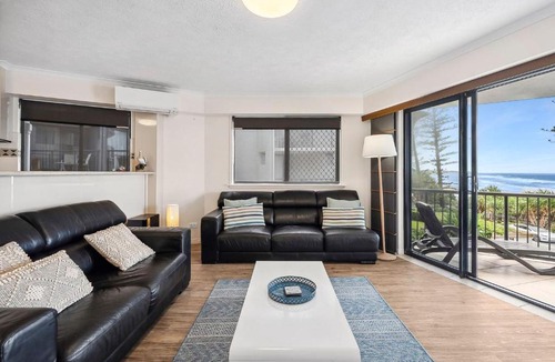 Coolum Beach Apartment | Unit 4 The Rocks