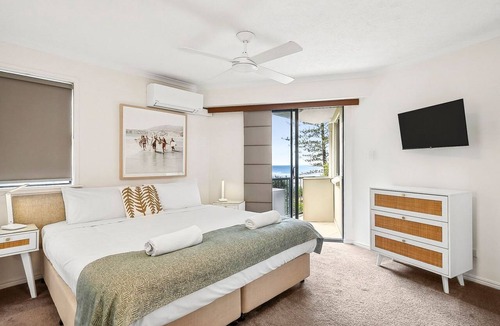 Coolum Beach Apartment | Unit 4 'The Rocks', Coolum Beach