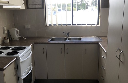 Emu Park Apartment | Unit 5 Pattison