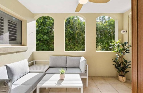 Mount Coolum Apartment | Unit 6 Nirvana a Coastal Beachside Apartment