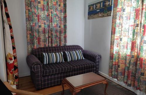 Seacombe Gardens Apartment | Unit in Marion