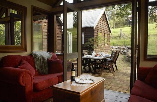 Kangaroo Valley Cottage | Unwind,work,rest and play here!