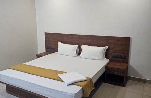 Kalamassery Hotel | Uptown Inn